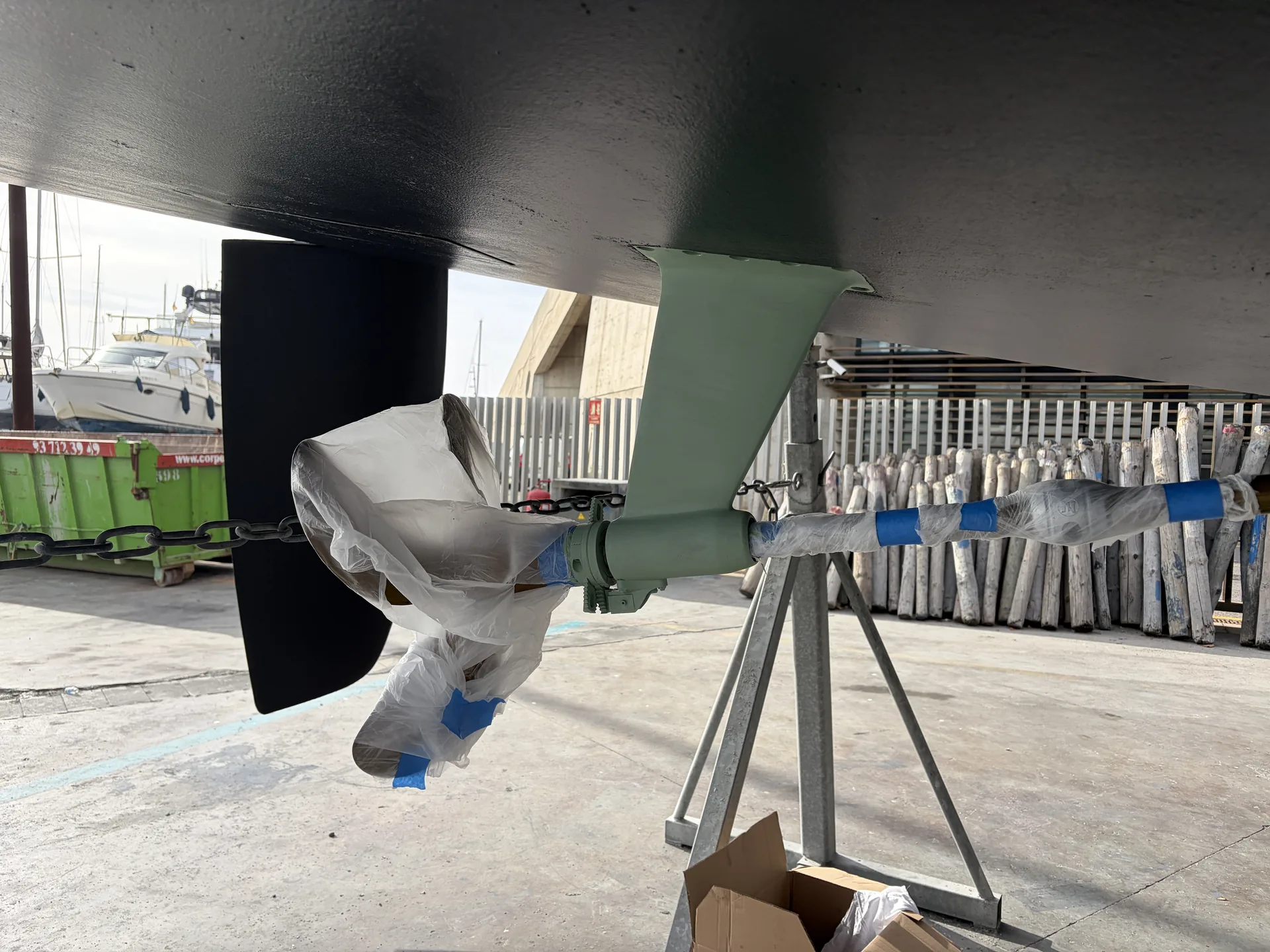 Protección de hélices durante los trabajos